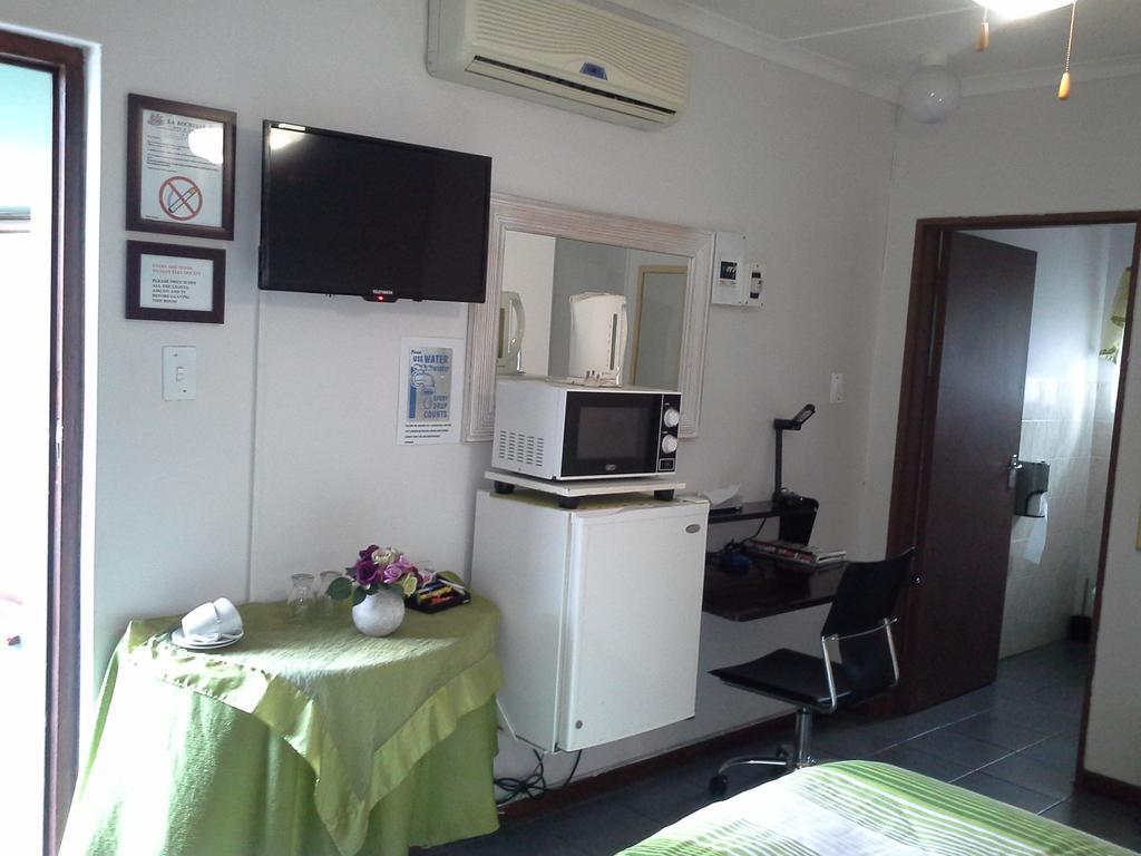 La Rochelle Inn Richards Bay Exterior foto